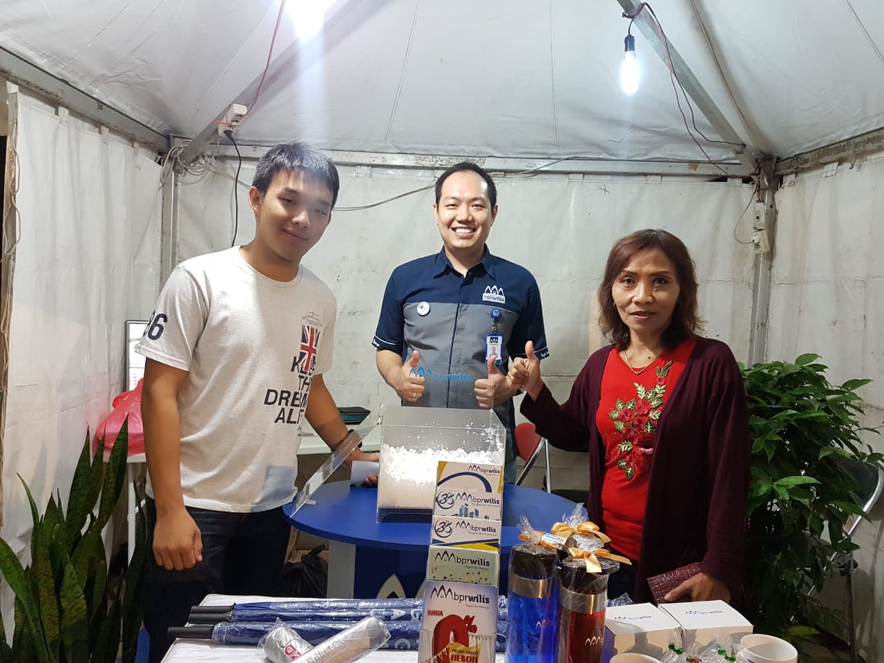 BPR Wilis dalam memeriahkan bazar produk UMKM dalam Event Jember Fashion Carnaval (JFC